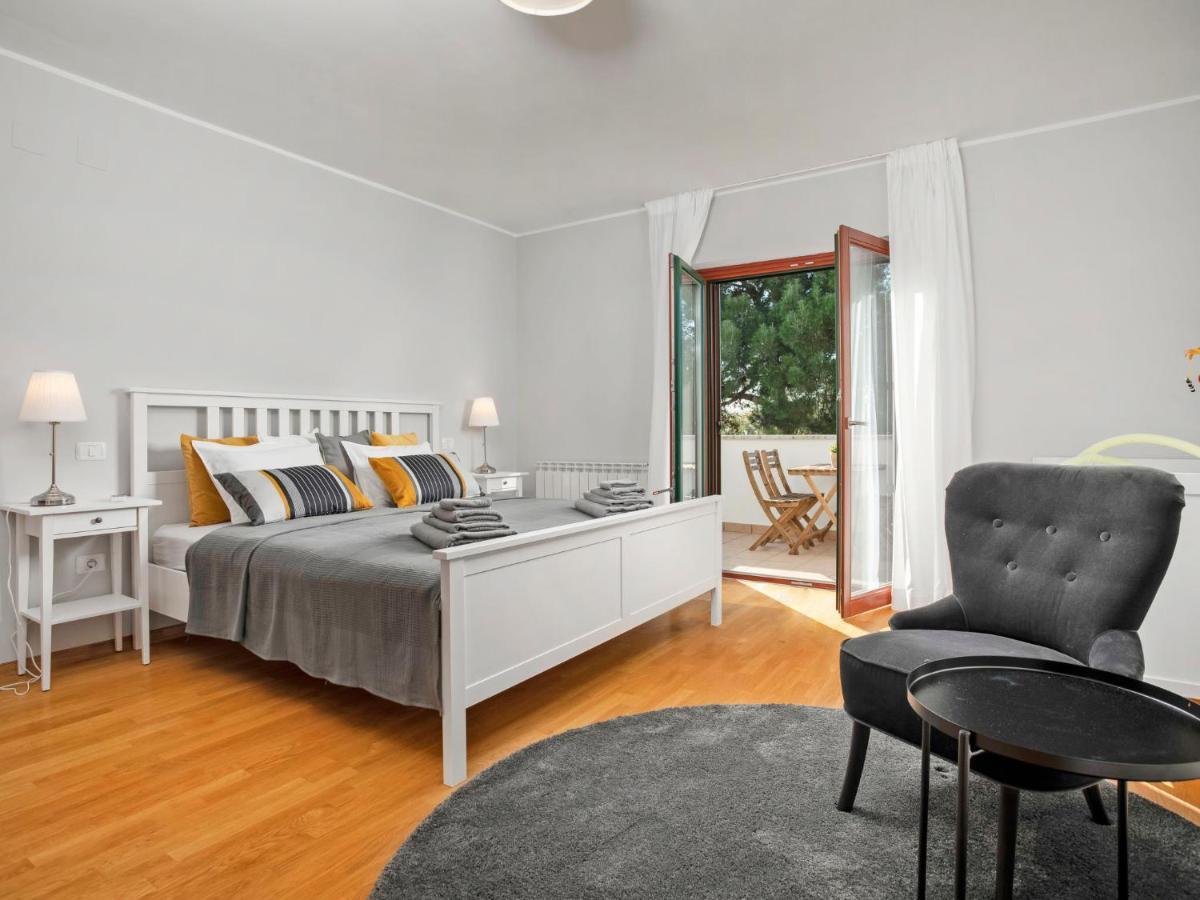 Holiday Home Villa Beach Front By Interhome Savudrija Eksteriør billede